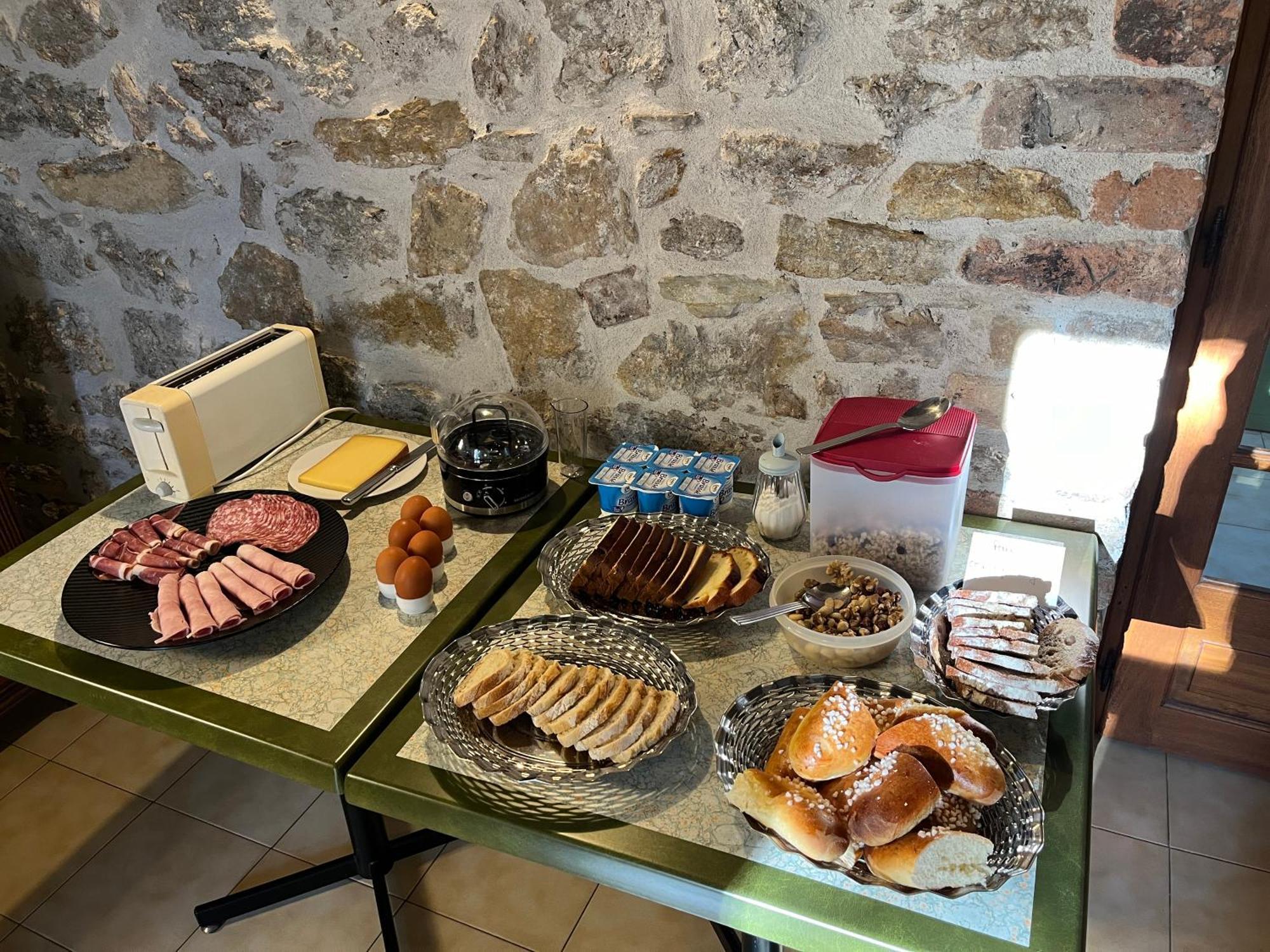 Chateau Lou Cante Perdrix La Vernarede Εξωτερικό φωτογραφία